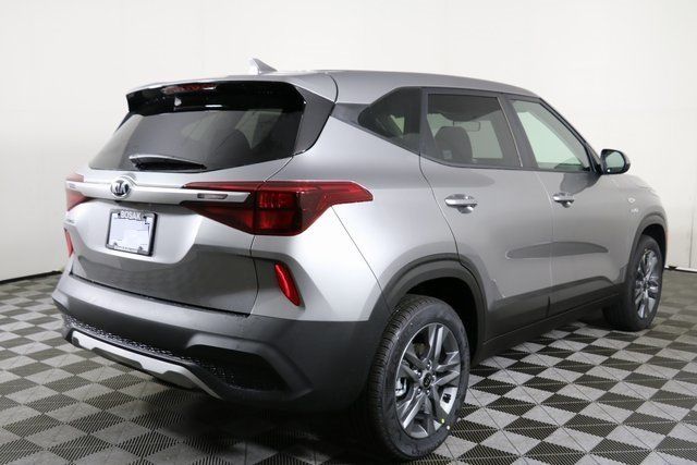 Продам Kia Sportage Kia Seltos LX 2021 года в Киеве