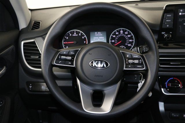 Продам Kia Sportage Kia Seltos LX 2021 года в Киеве