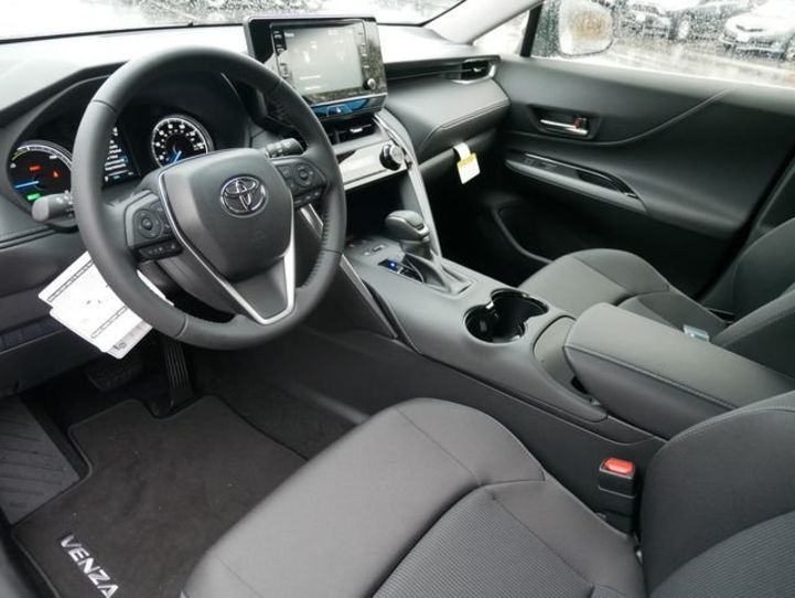 Продам Toyota Venza Hybrid 2021 года в Киеве