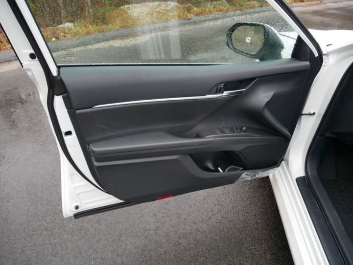 Продам Toyota Camry AWD 2021 года в Киеве