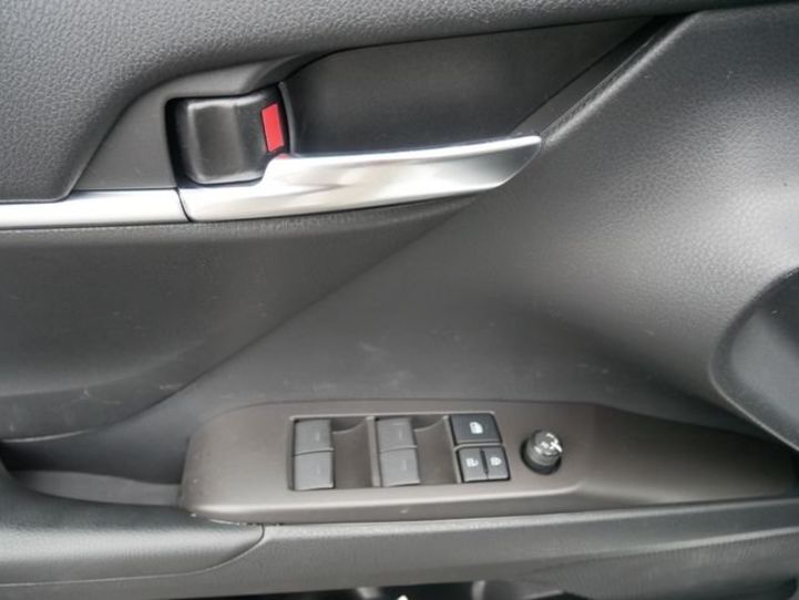 Продам Toyota Camry AWD 2021 года в Киеве