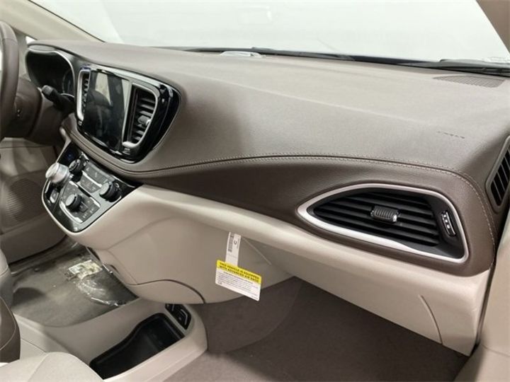 Продам Chrysler Pacifica Hybrid 2021 года в Киеве