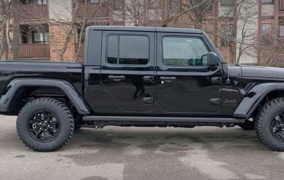 Продам Jeep Wrangler Gladiator 2021 года в Киеве