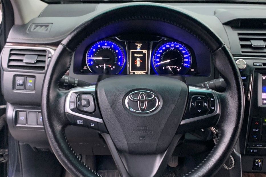 Продам Toyota Camry 2015 года в Николаеве