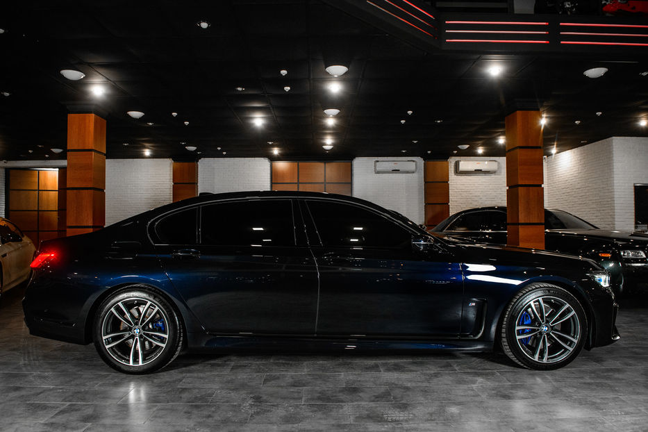 Продам BMW 730 M D XDrive 2019 года в Одессе