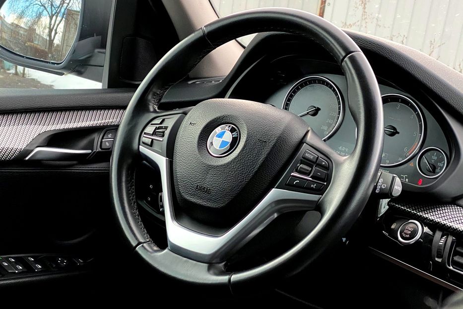 Продам BMW X5 2017 года в Днепре