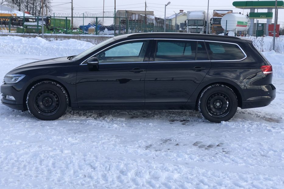 Продам Volkswagen Passat B8 Comfortline LED Nekrashen 2016 года в Житомире