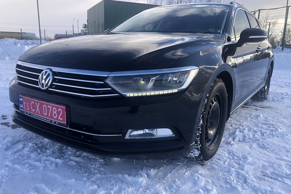 Продам Volkswagen Passat B8 Comfortline LED Nekrashen 2016 года в Житомире