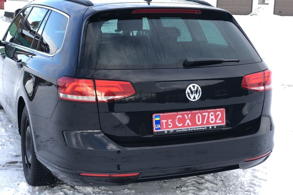 Продам Volkswagen Passat B8 Comfortline LED Nekrashen 2016 года в Житомире