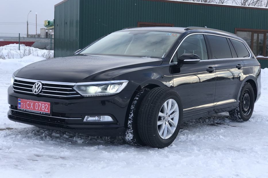 Продам Volkswagen Passat B8 Comfortline LED Nekrashen 2016 года в Житомире