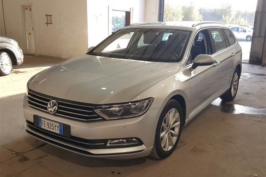 Продам Volkswagen Passat B8 2.0 BLUEMOTION Automat 2016 года в Львове