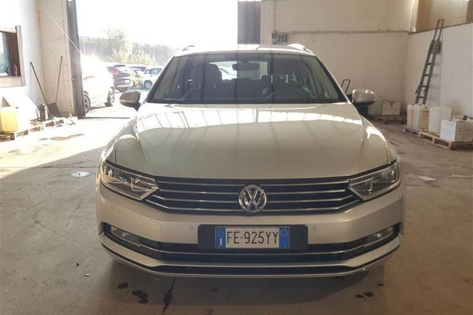 Продам Volkswagen Passat B8 2.0 BLUEMOTION Automat 2016 года в Львове