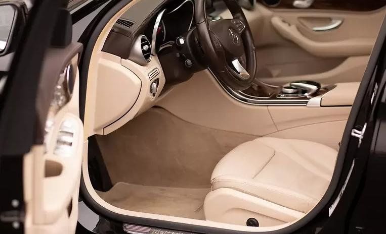 Продам Mercedes-Benz C-Class с 300 4matic 2015 года в Одессе