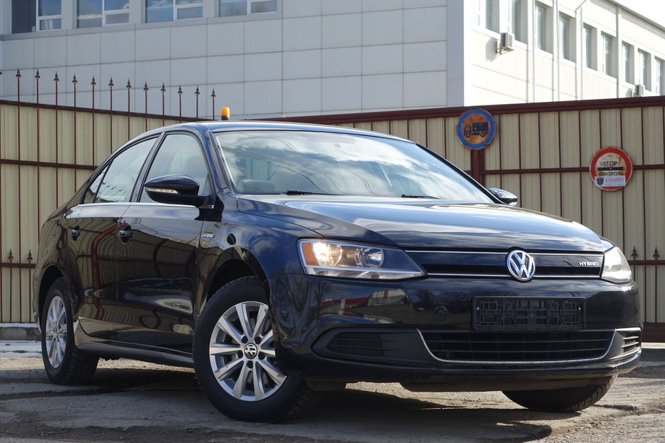 Продам Volkswagen Jetta HYBRIDE 2014 года в Одессе