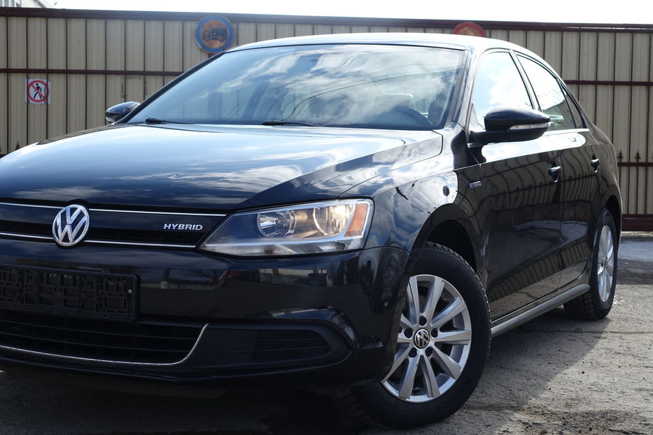 Продам Volkswagen Jetta HYBRIDE 2014 года в Одессе