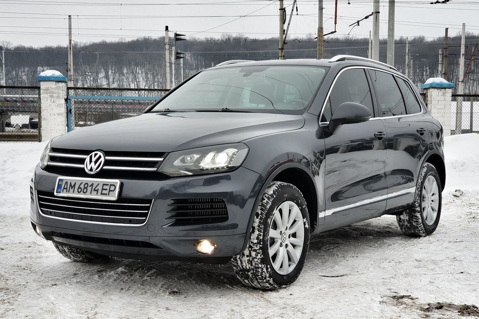 Продам Volkswagen Touareg 2011 года в Киеве