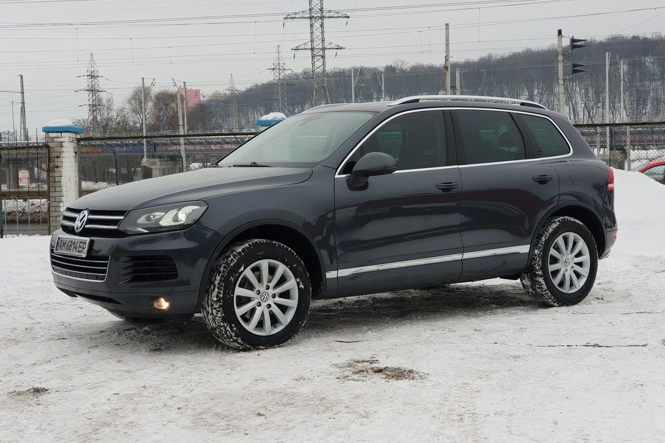 Продам Volkswagen Touareg 2011 года в Киеве