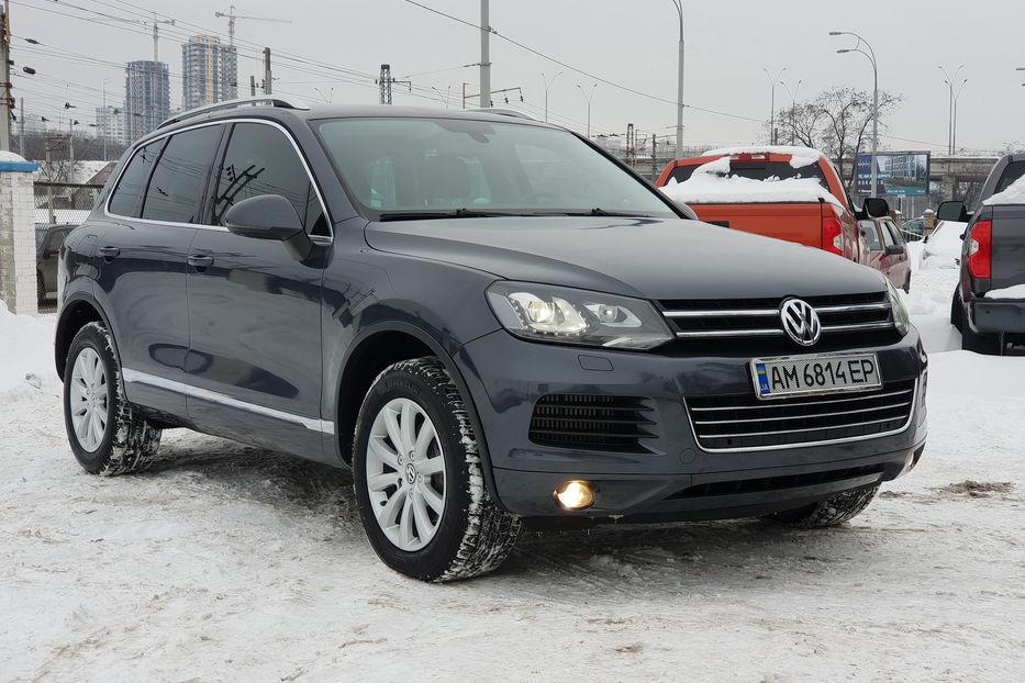 Продам Volkswagen Touareg 2011 года в Киеве