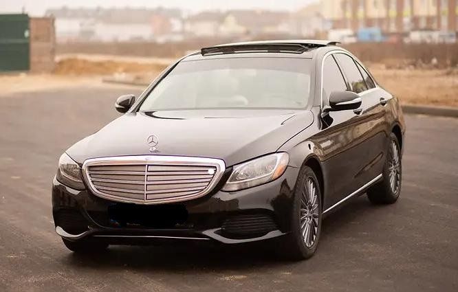 Продам Mercedes-Benz C-Class с 300 4matic 2015 года в Одессе