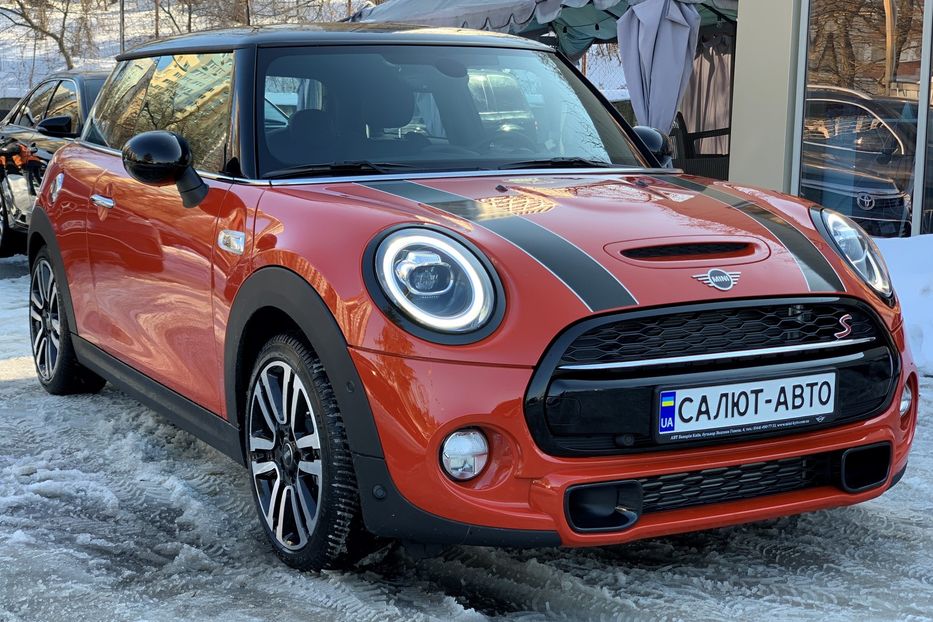 Продам MINI Cooper S 2019 года в Киеве