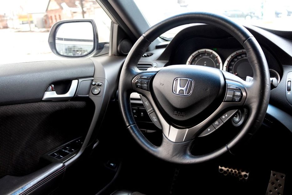 Продам Honda Accord TYPE S 2011 года в Днепре