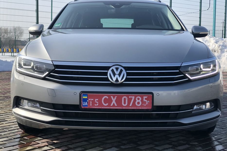 Продам Volkswagen Passat B8 Full Led 2016 года в Житомире