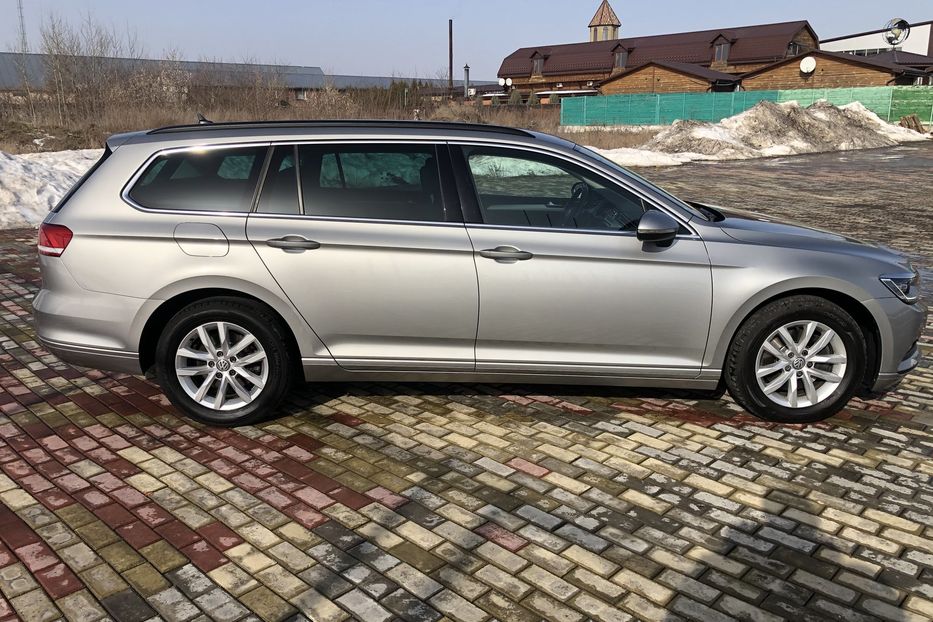 Продам Volkswagen Passat B8 Full Led 2016 года в Житомире