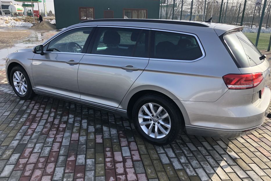 Продам Volkswagen Passat B8 Full Led 2016 года в Житомире