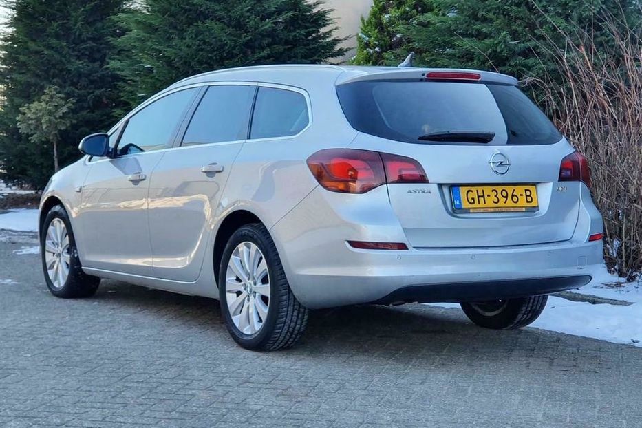 Продам Opel Astra J 1.7 COSMO 2011 года в Тернополе