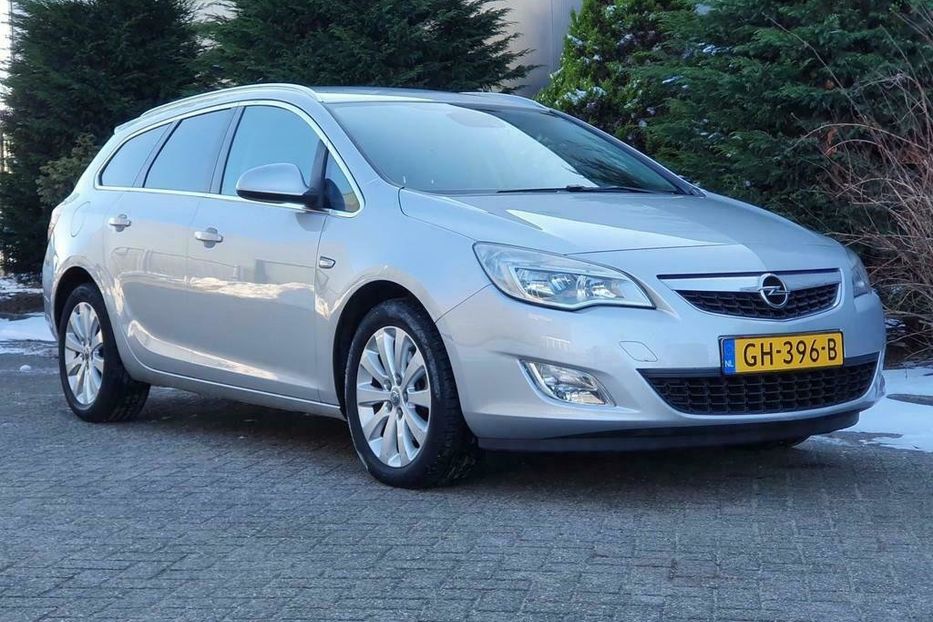 Продам Opel Astra J 1.7 COSMO 2011 года в Тернополе