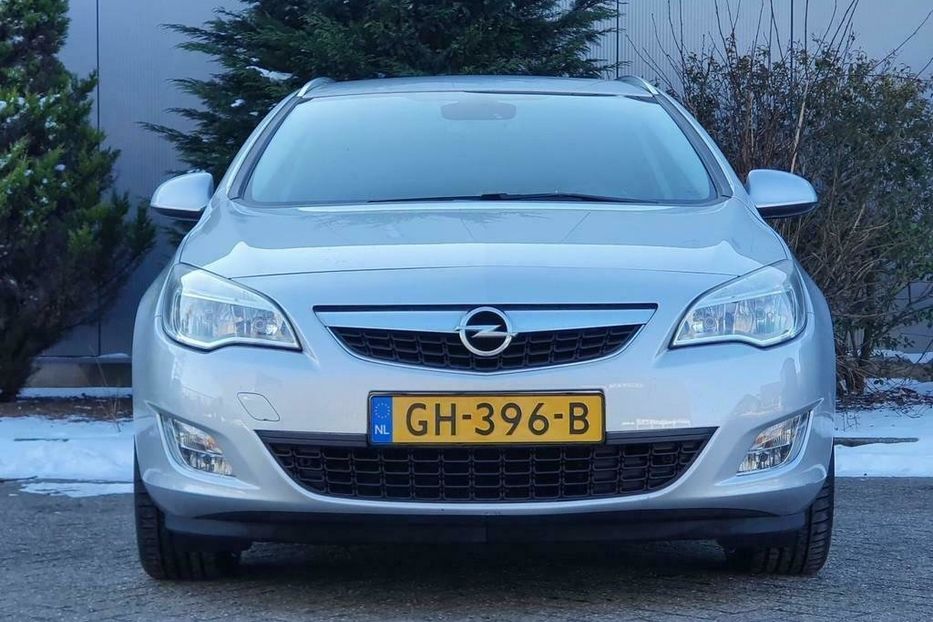 Продам Opel Astra J 1.7 COSMO 2011 года в Тернополе