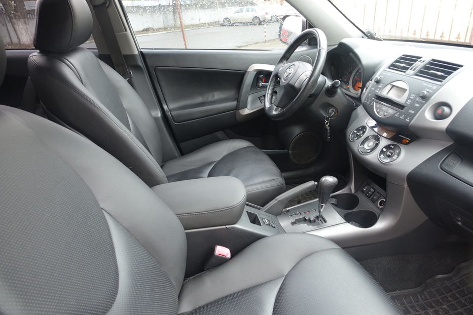 Продам Toyota Rav 4 2007 года в Одессе