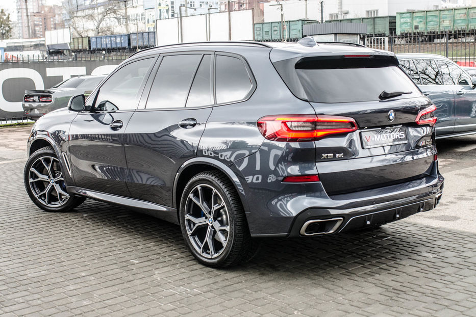 Продам BMW X5 M50d 2019 года в Киеве