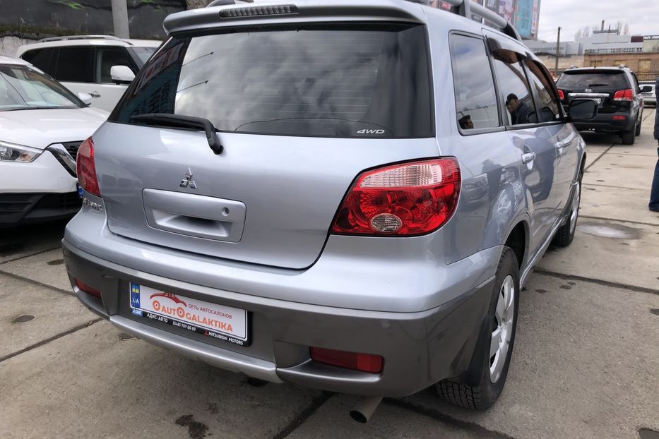 Продам Mitsubishi Outlander 4WD 2008 года в Одессе