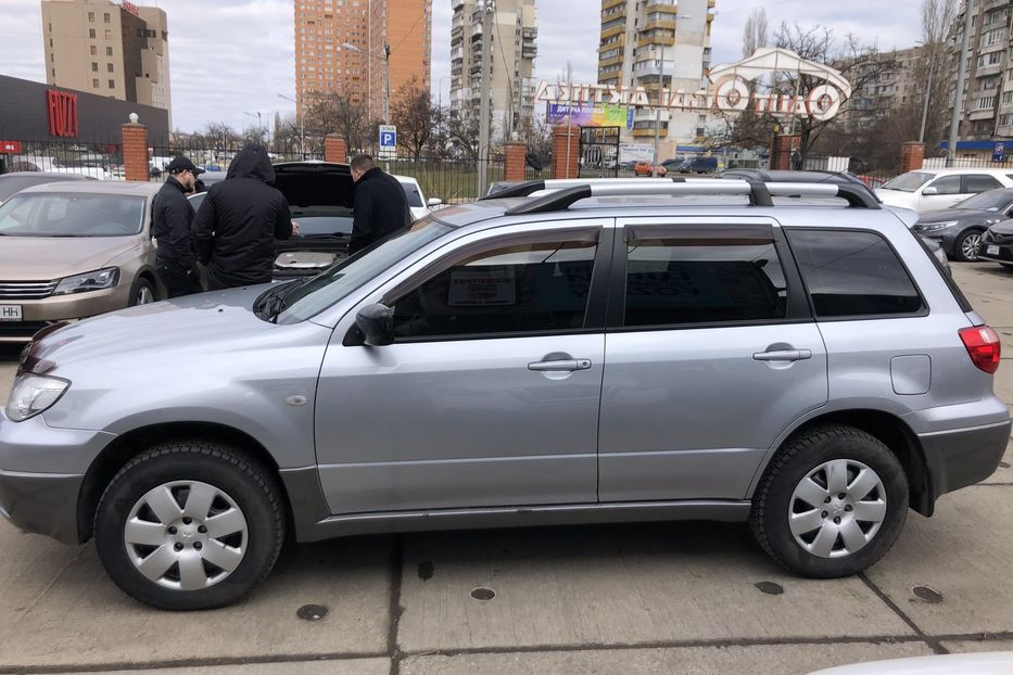 Продам Mitsubishi Outlander 4WD 2008 года в Одессе