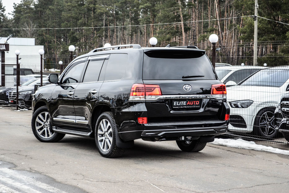 Продам Toyota Land Cruiser 200 Diesel 2017 года в Киеве