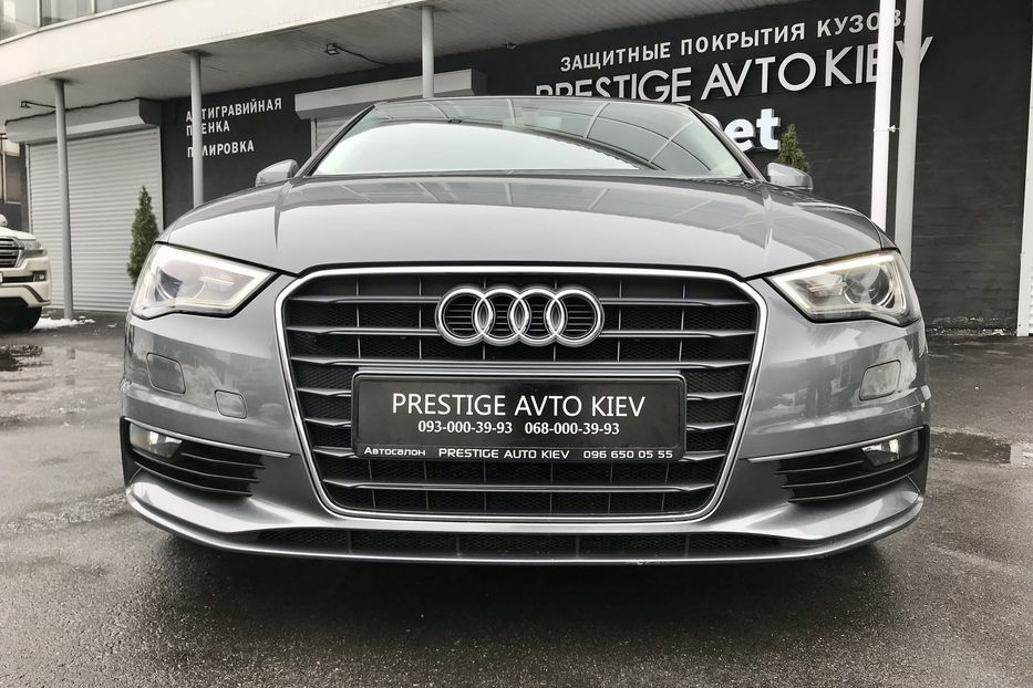 Продам Audi A3 TDI Официальный 2015 года в Киеве