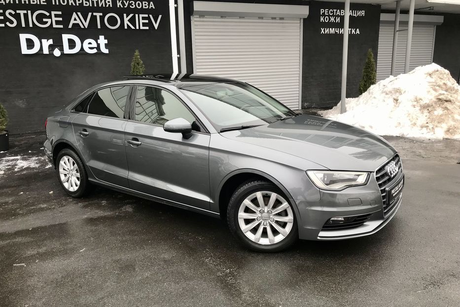 Продам Audi A3 TDI Официальный 2015 года в Киеве