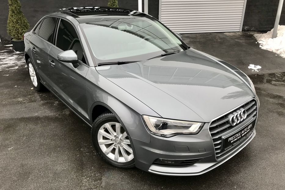 Продам Audi A3 TDI Официальный 2015 года в Киеве