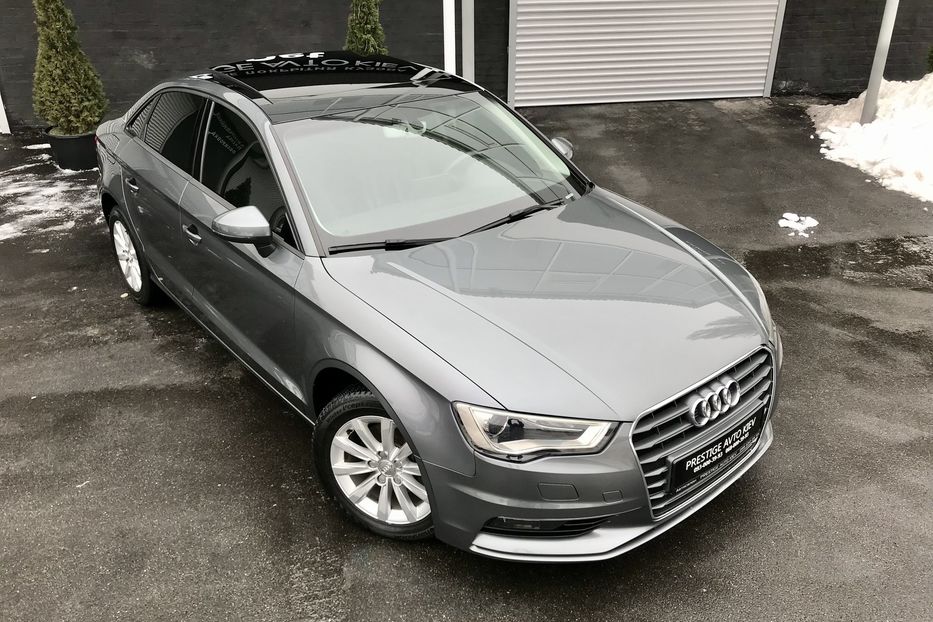 Продам Audi A3 TDI Официальный 2015 года в Киеве