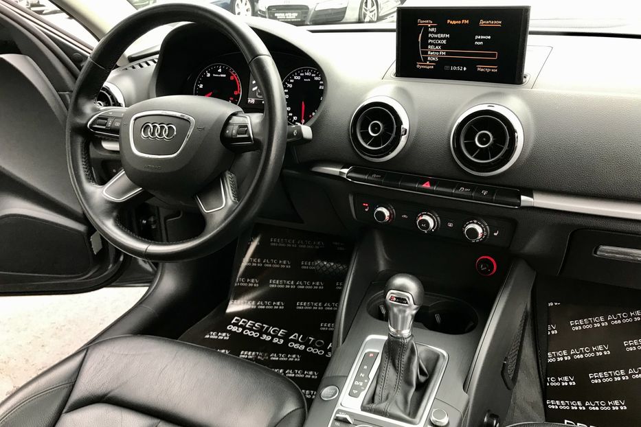 Продам Audi A3 TDI Официальный 2015 года в Киеве