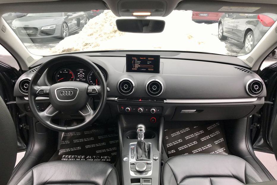 Продам Audi A3 TDI Официальный 2015 года в Киеве