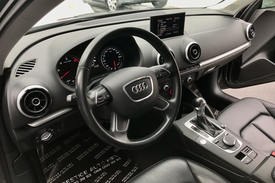 Продам Audi A3 TDI Официальный 2015 года в Киеве