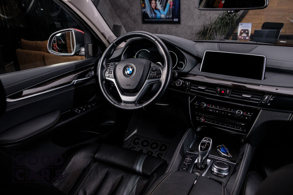 Продам BMW X6 Official 2017 года в Одессе