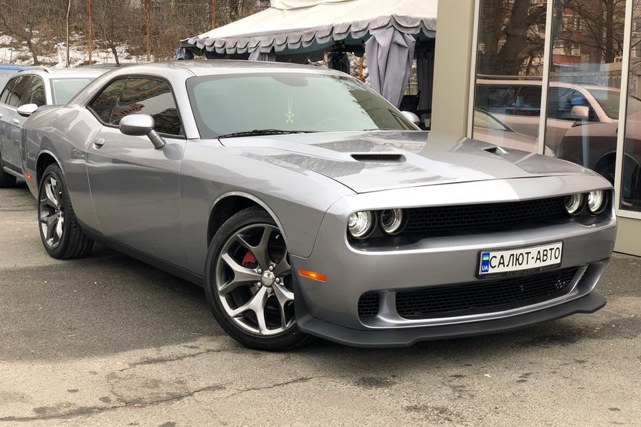 Продам Dodge Challenger 2016 года в Киеве