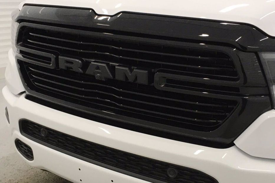 Продам Dodge RAM  1500 Laramie 2021 года в Киеве