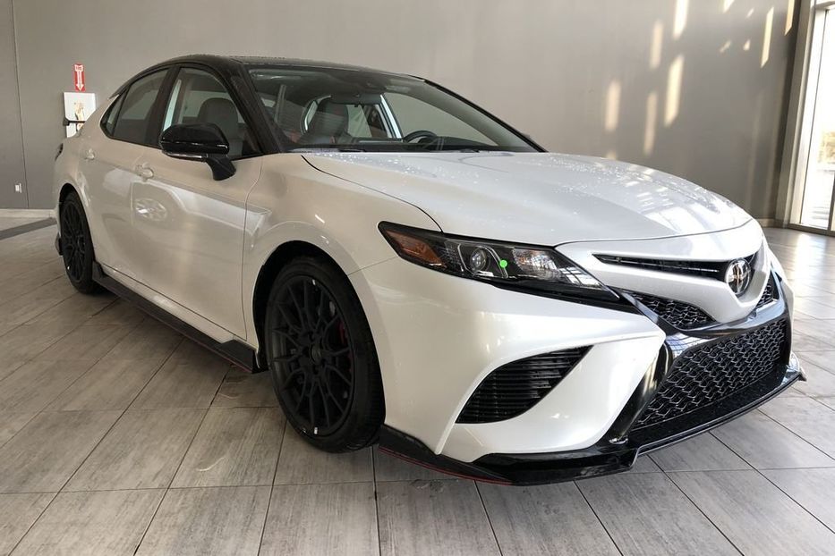 Продам Toyota Camry TRD V6  2021 года в Киеве