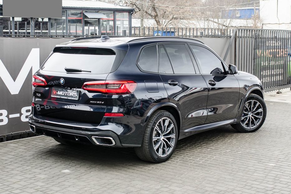 Продам BMW X5 30d 2019 года в Киеве