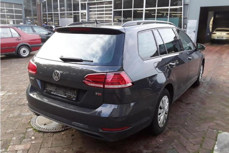 Продам Volkswagen Golf VII Automat Restyle  2018 года в Львове