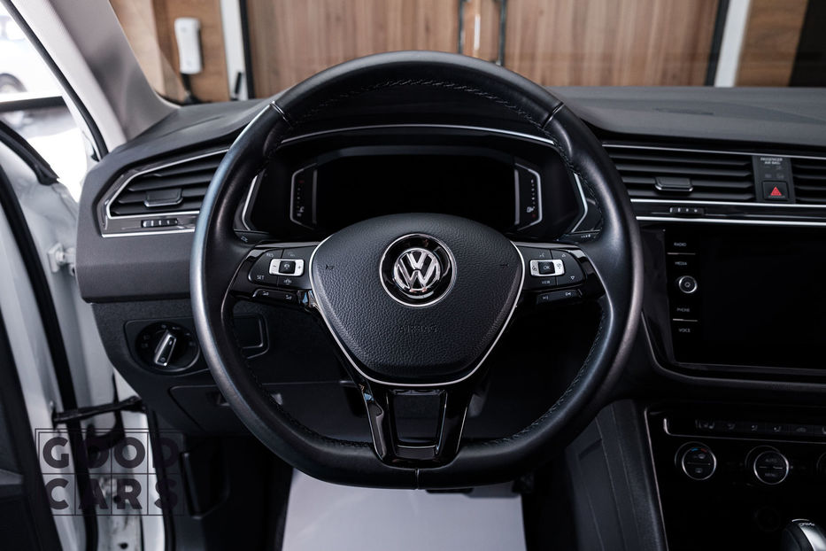 Продам Volkswagen Tiguan R Line 2019 года в Одессе